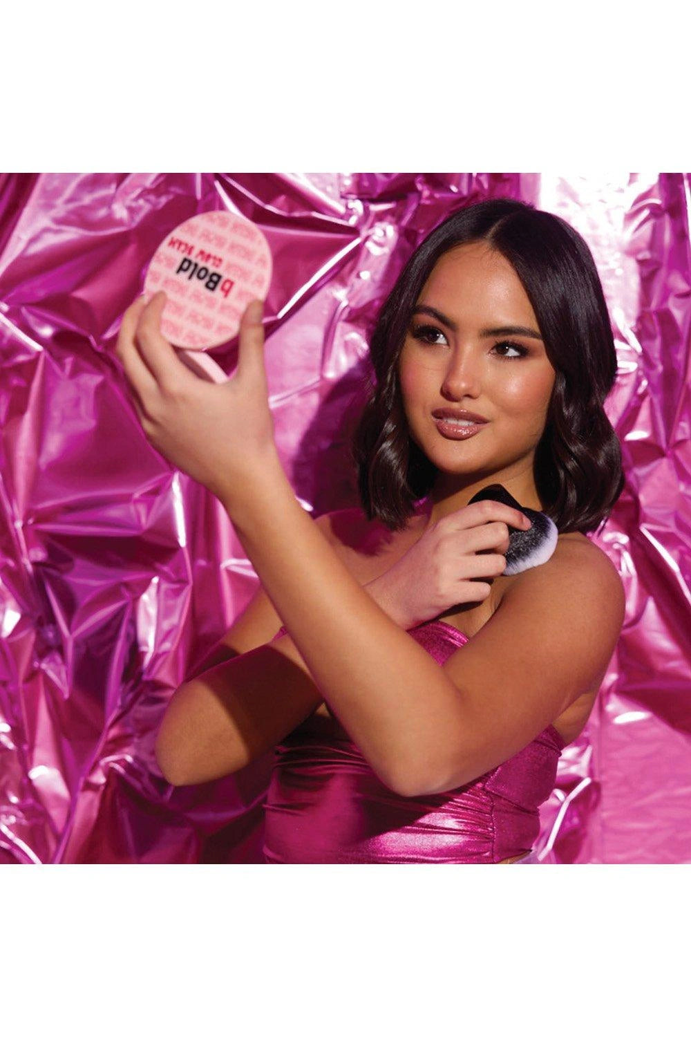 bBold Glow Beam Illuminating Bronzer
